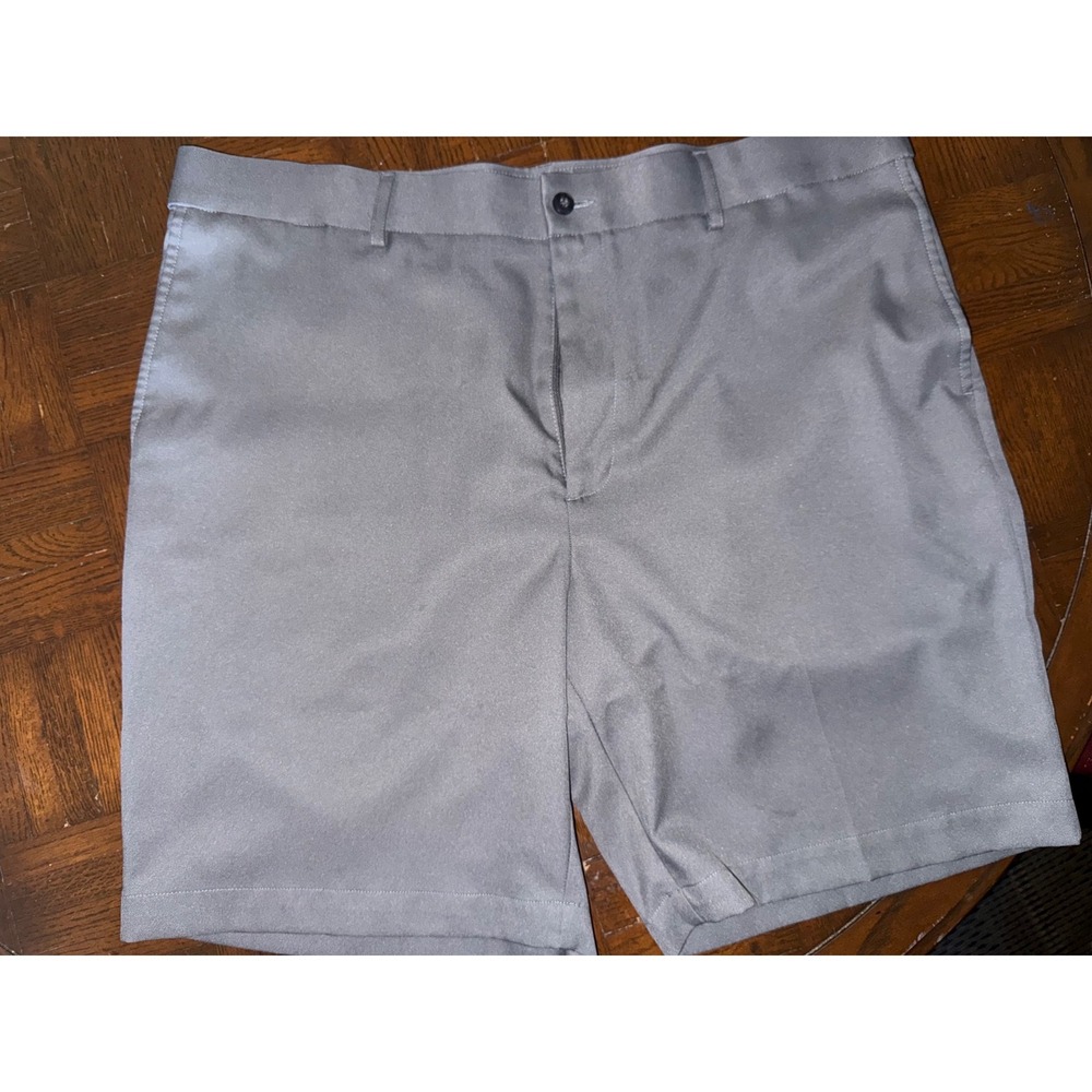 PGA Tour Golf Shorts Men Size 40 Grey Flat Front Stretchy Moisture Wicking